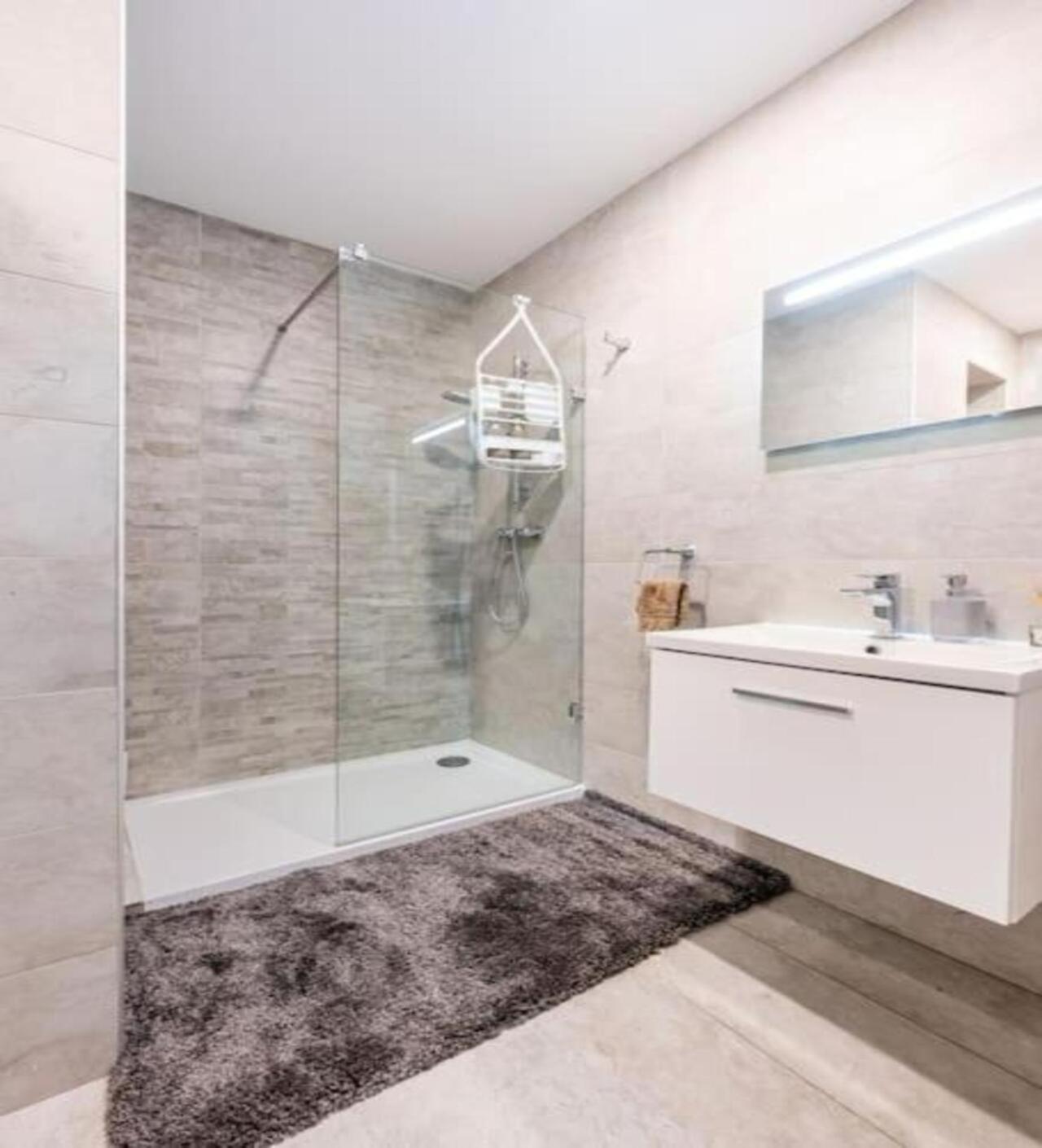 Sea View Luxury Apartment Brand New In วัลเลตตา ภายนอก รูปภาพ