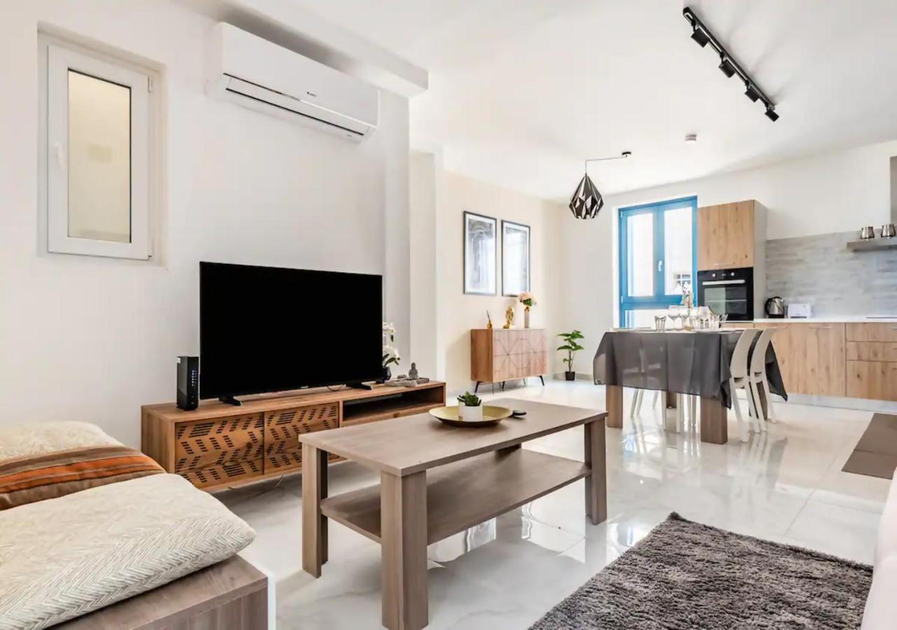 Sea View Luxury Apartment Brand New In วัลเลตตา ภายนอก รูปภาพ